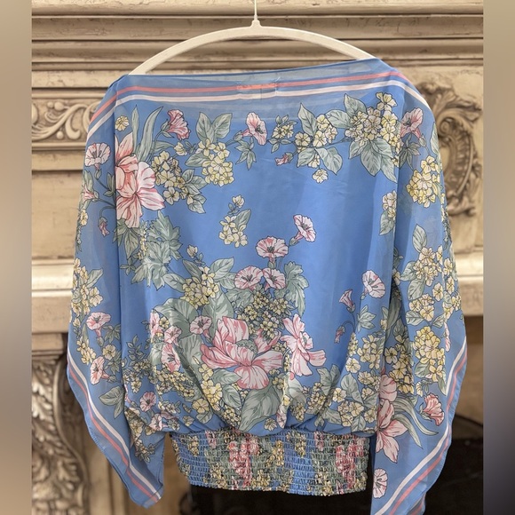 Max Studio Light Blue Floral Handkerchief Blouse Shirt Size Small - Picture 2 of 11